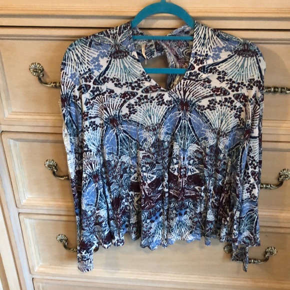 Free People Top - Picture 1 of 8